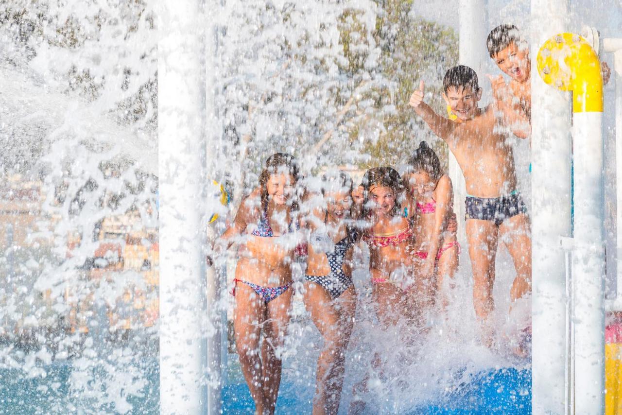 Hotel Guitart Central Park Aqua Resort Lloret de Mar Esterno foto