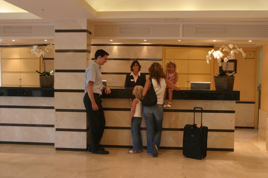 Hotel Guitart Central Park Aqua Resort Lloret de Mar Esterno foto