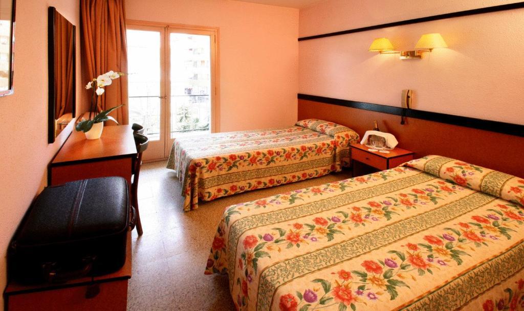 Hotel Guitart Central Park Aqua Resort Lloret de Mar Esterno foto