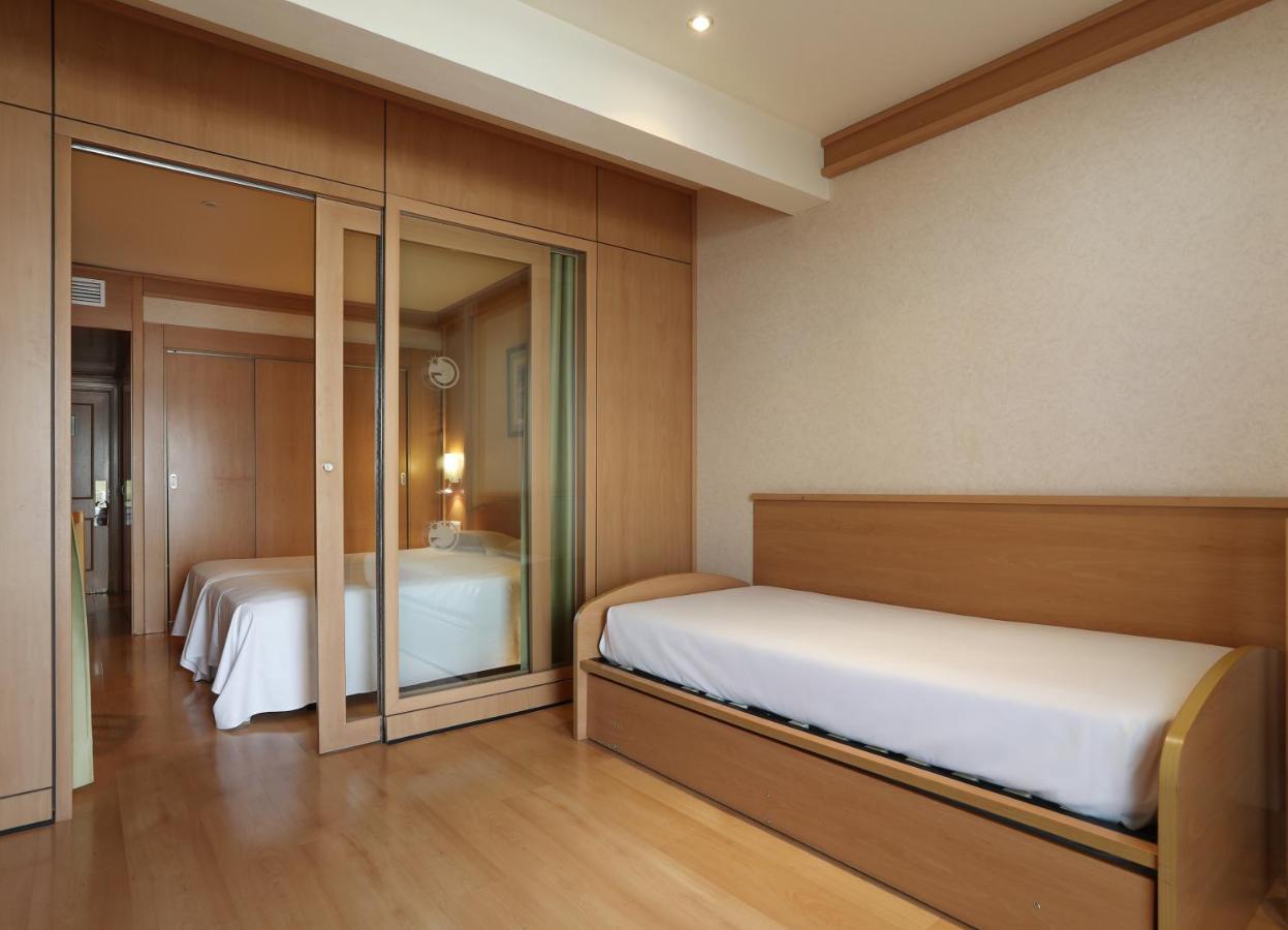 Hotel Guitart Central Park Aqua Resort Lloret de Mar Esterno foto
